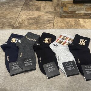 Assorted Logo & Check Ankle Socks set